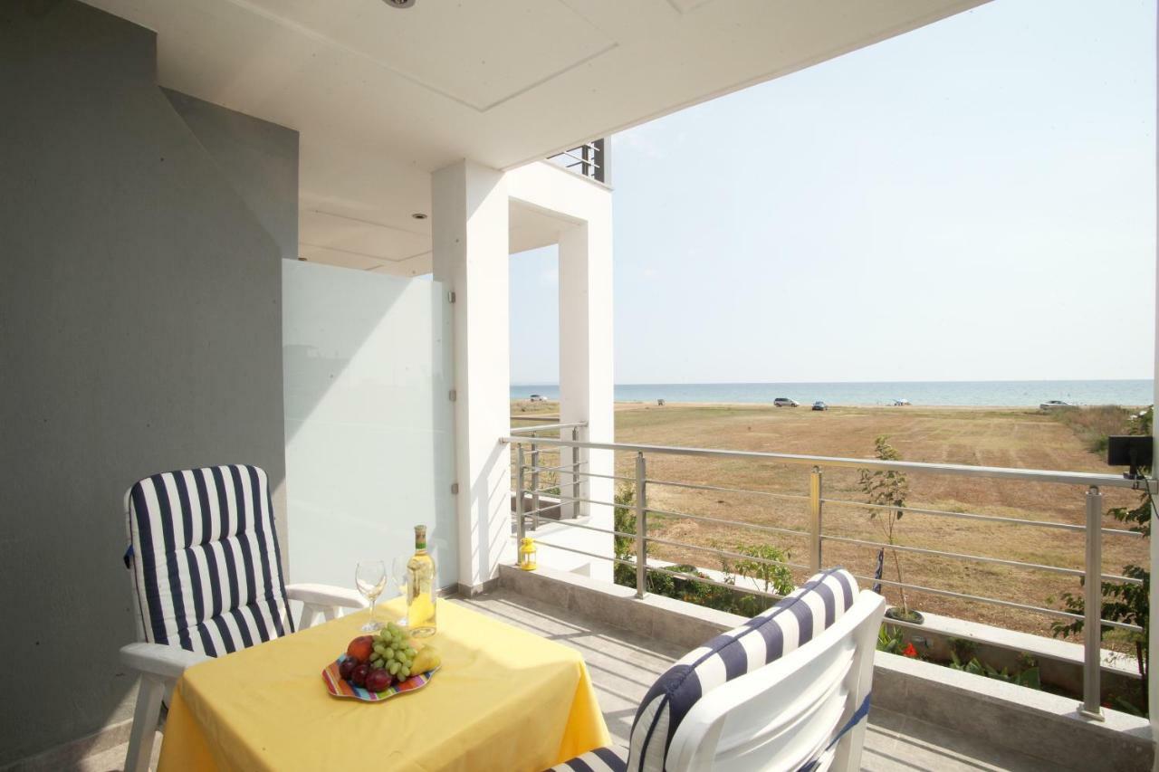 See To Sea Apartments Παραλία Διονυσίου Εξωτερικό φωτογραφία